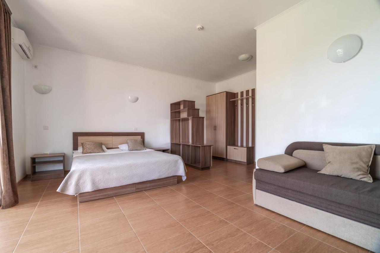 Пальмира Otel Koblevo Dış mekan fotoğraf